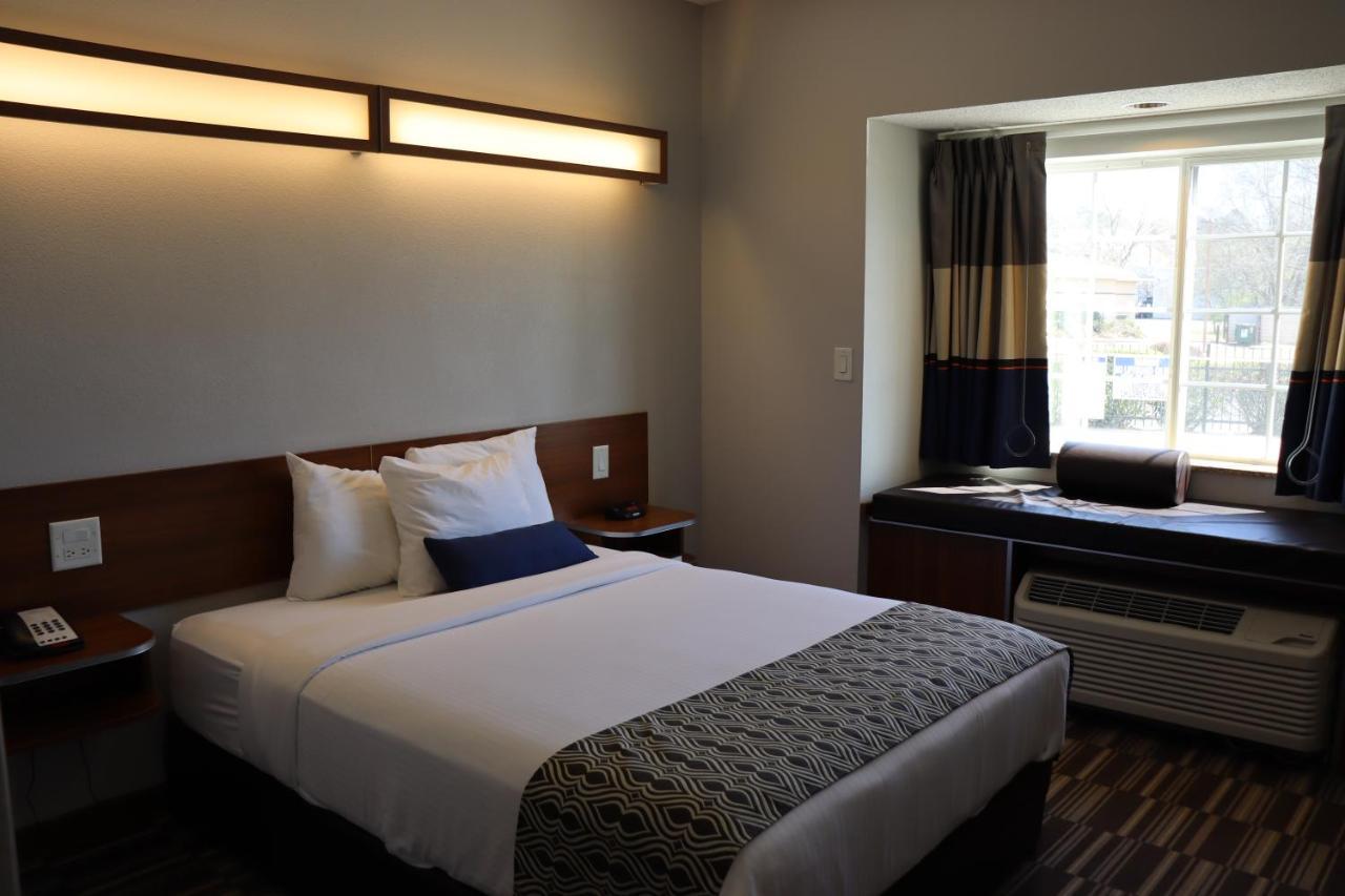 Microtel Inn & Suites By Wyndham Columbus Near Fort Moore Eksteriør billede