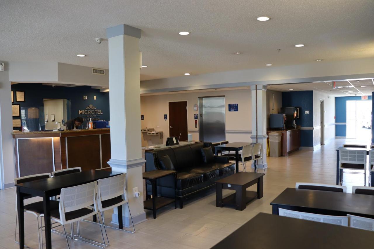 Microtel Inn & Suites By Wyndham Columbus Near Fort Moore Eksteriør billede