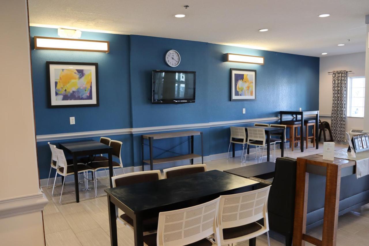 Microtel Inn & Suites By Wyndham Columbus Near Fort Moore Eksteriør billede