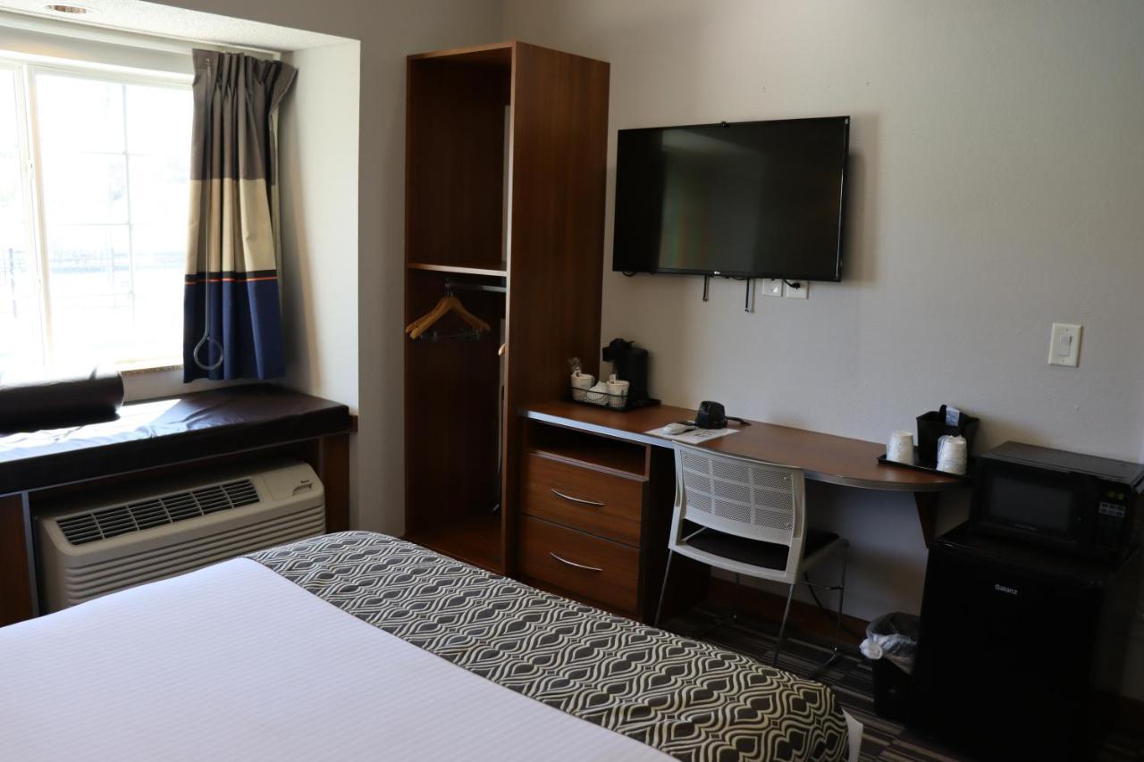 Microtel Inn & Suites By Wyndham Columbus Near Fort Moore Eksteriør billede