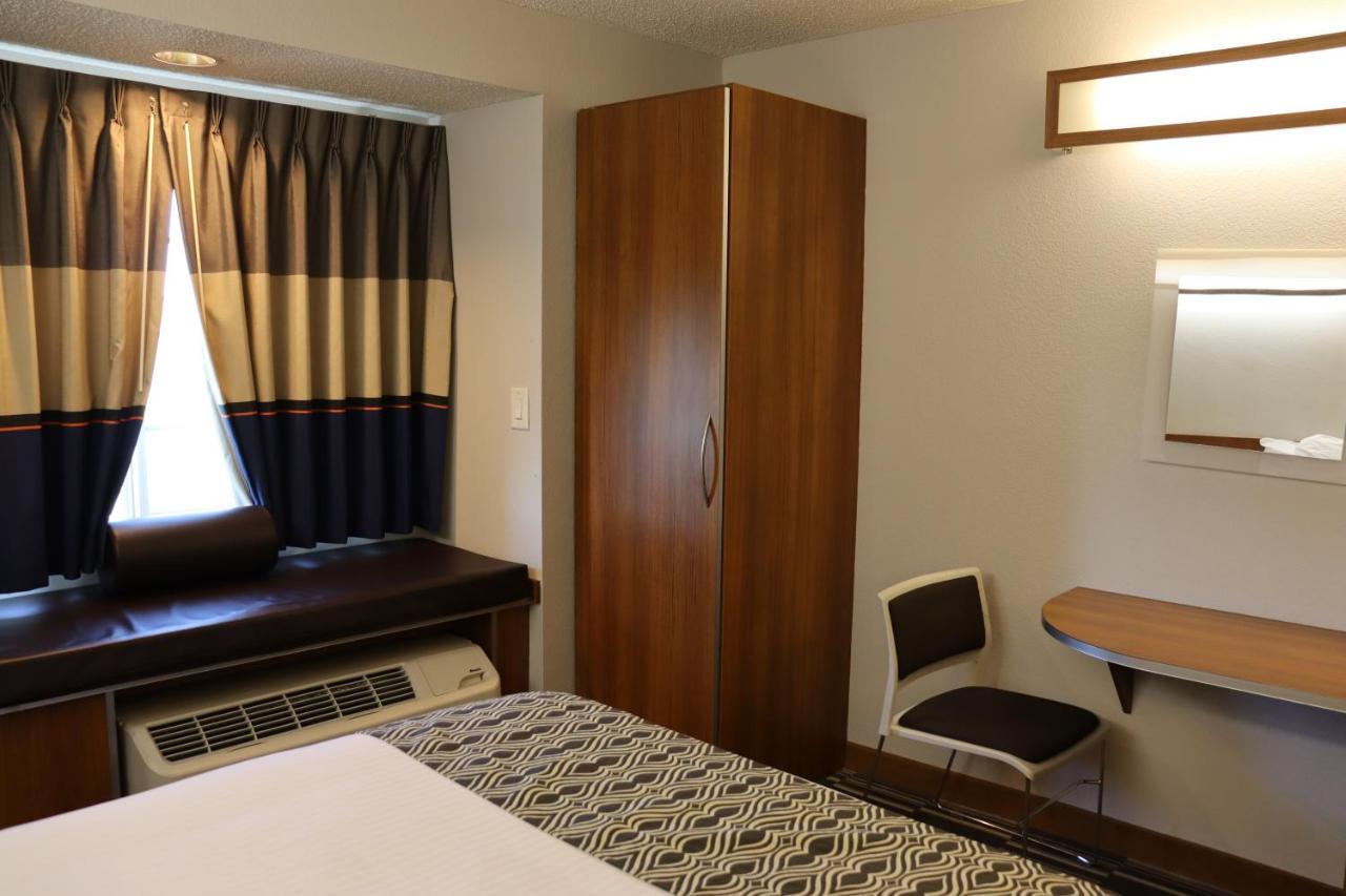 Microtel Inn & Suites By Wyndham Columbus Near Fort Moore Eksteriør billede