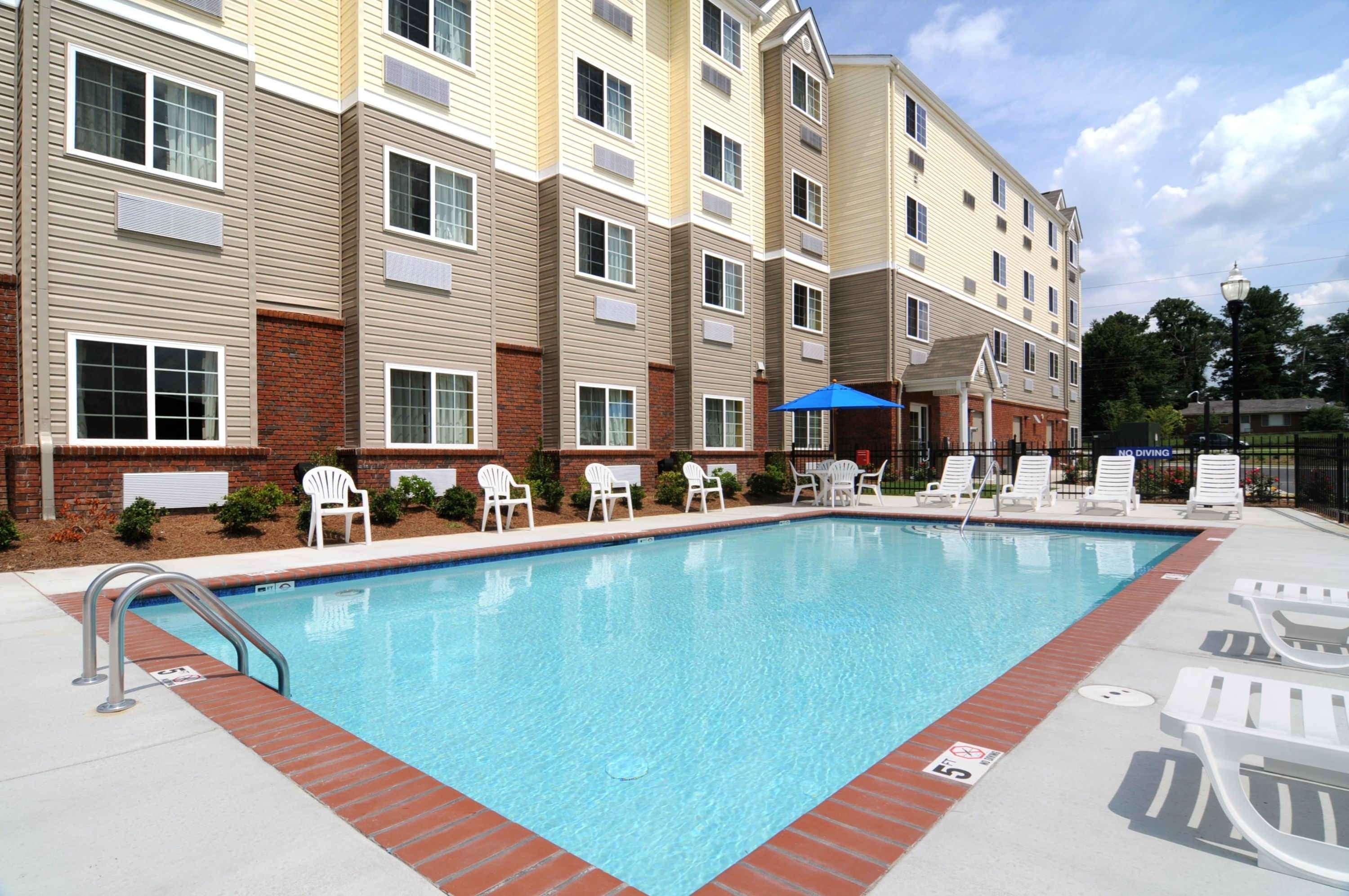Microtel Inn & Suites By Wyndham Columbus Near Fort Moore Eksteriør billede